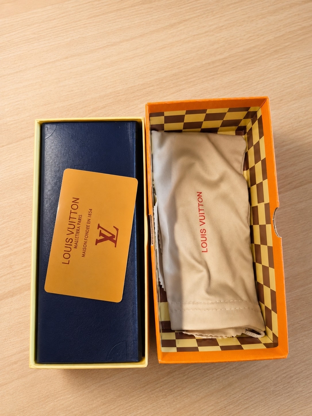 Louis Vuitton Men’s Sunglasses Case with Dust Bag - Navy/Beige